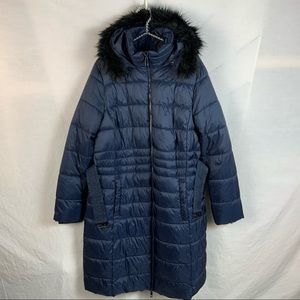 Long navy blue puffer coat with faux fur trim XL